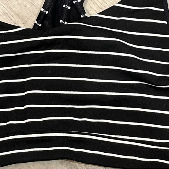 Athleta Transcendence Striped Racerback Sports Bra White Black Size S 866892-00 - Picture 3 of 9